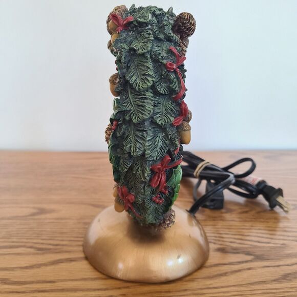 Vintage Holiday Wreath Tabletop Mantle Entryway Light - Festive Christmas Decor - Picture 9 of 10